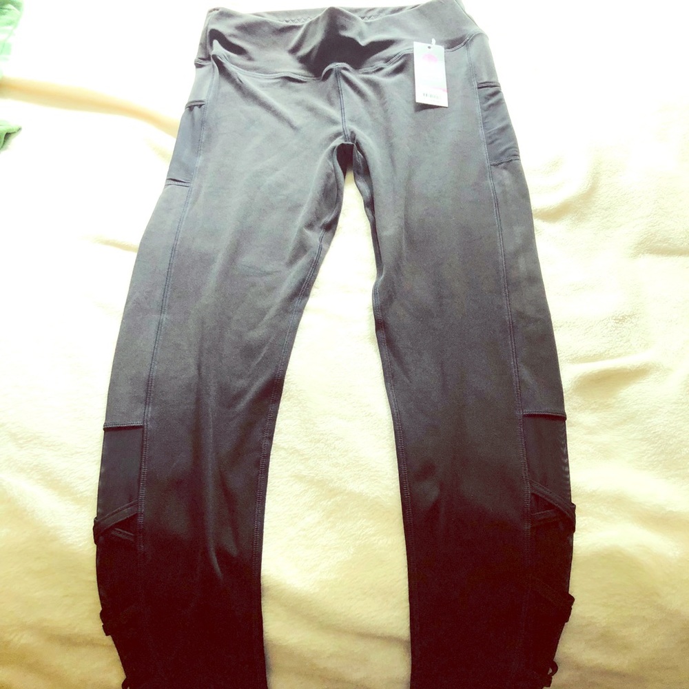 NWT Pop Fit Workout Leggings